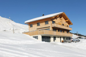 Гостиница Appartements Aurora, Дамюльс